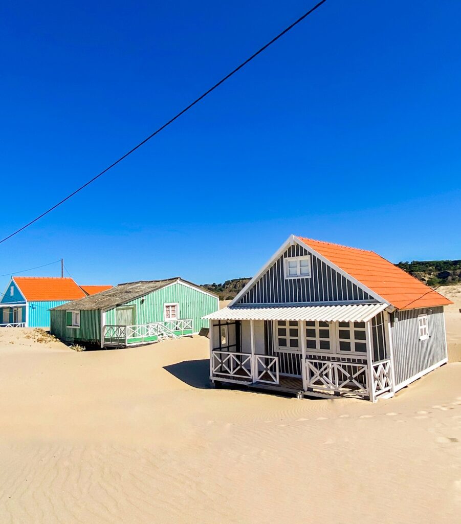 Domki przy plaży Caparica